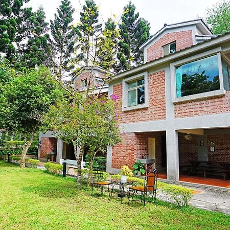 Red Brick Villas Нанджуан Екстериор снимка